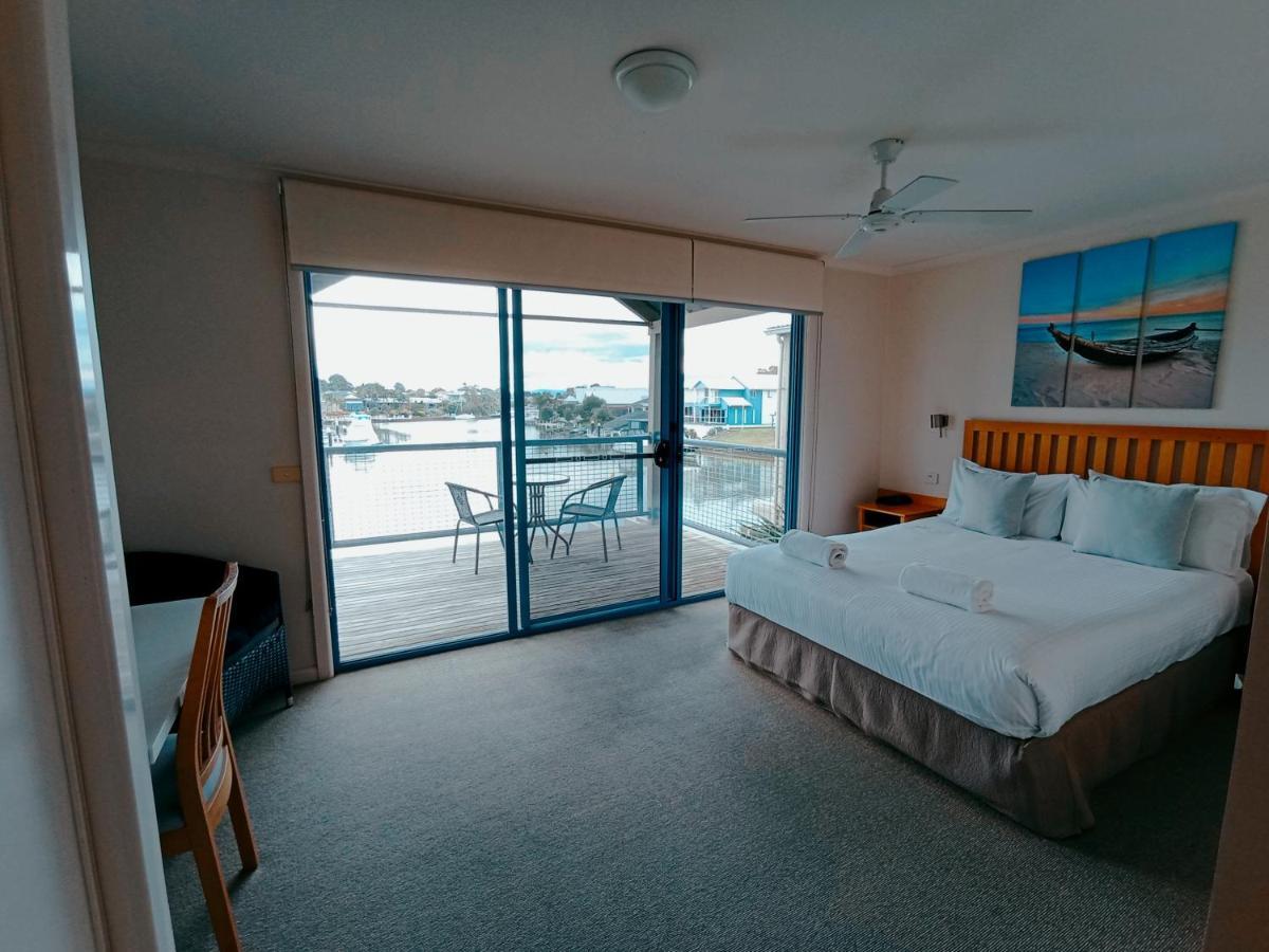 The View - Captains Cove Waterfront Resort Paynesville Εξωτερικό φωτογραφία