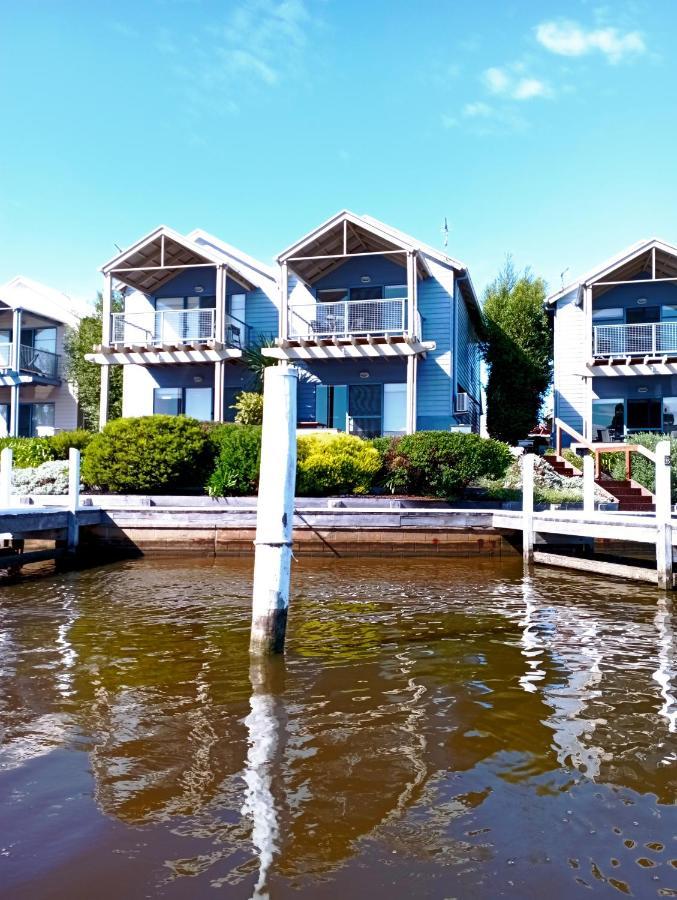 The View - Captains Cove Waterfront Resort Paynesville Εξωτερικό φωτογραφία